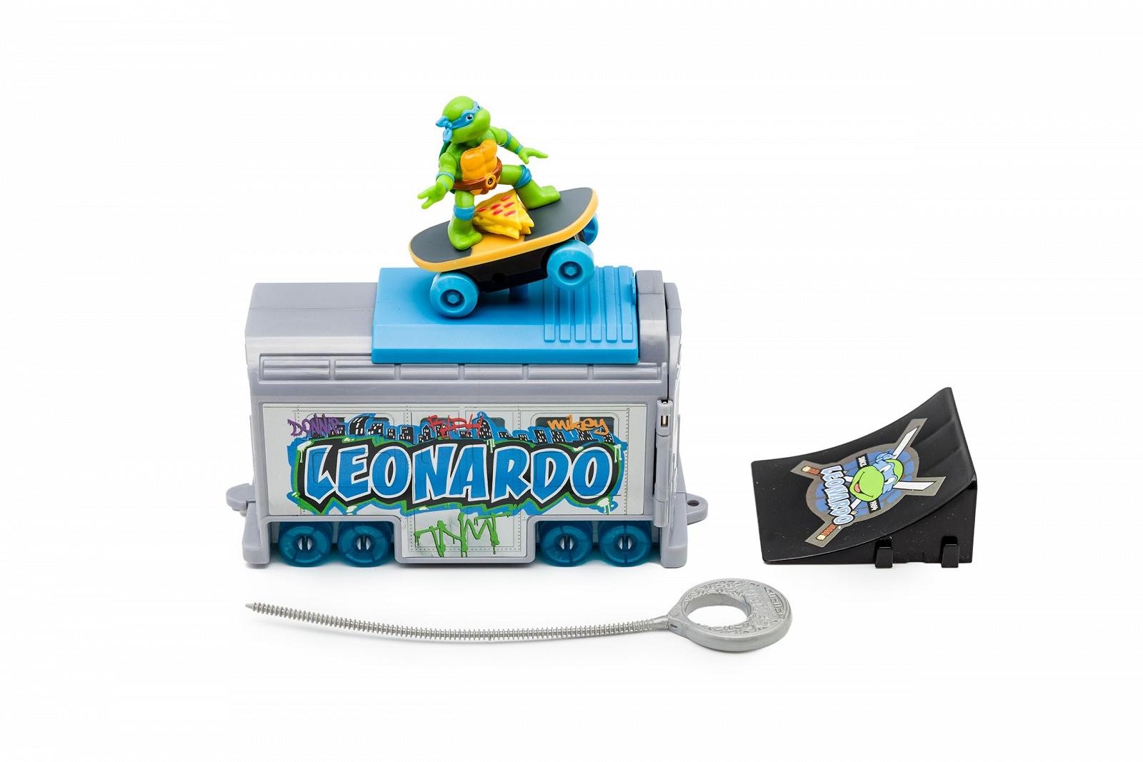 Фігурка Черепашки-ніндзя Леонардо Switch Kick Underground Launcher TMNT Classic Edition, фото №1