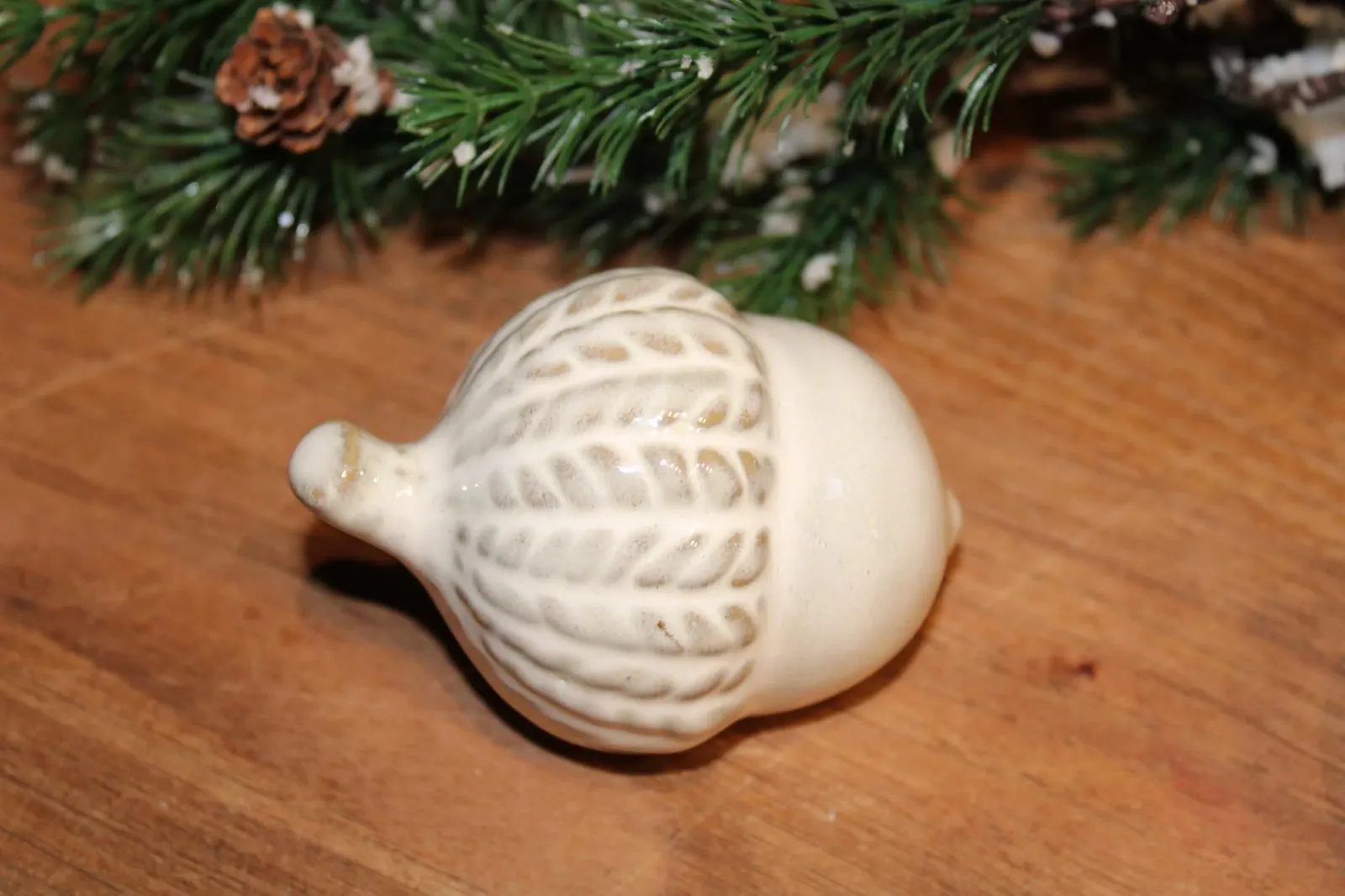 Декоративное украшение для стола Miljögarden Керамические желуди для осени и Рождества Набор из 2 штук 8 см и 12 см длиной, фото №3 Декоративное украшение для стола Miljögarden Керамические желуди для осени и Рождества Набор из 2 штук 8 см и 12 см длиной, фото №3