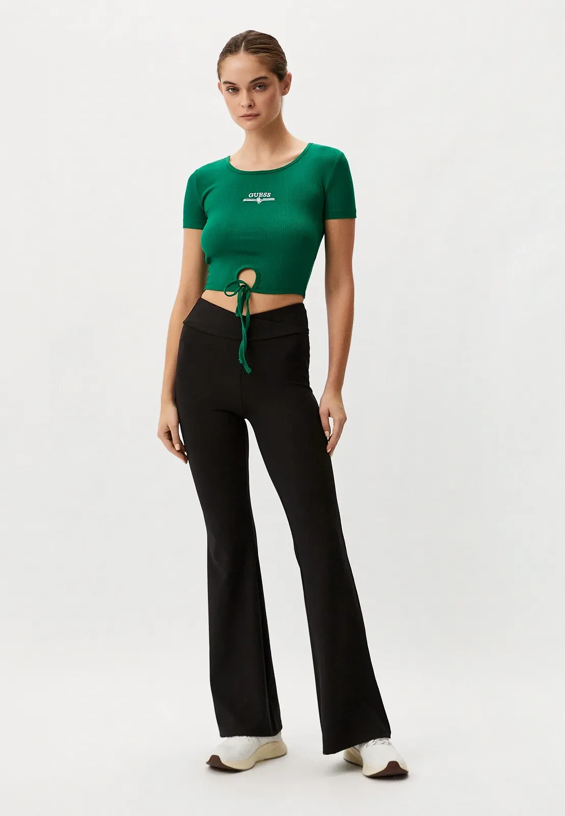 Жіноча футболка GUESS Activewear / Зелена / Розмір S, фото №5