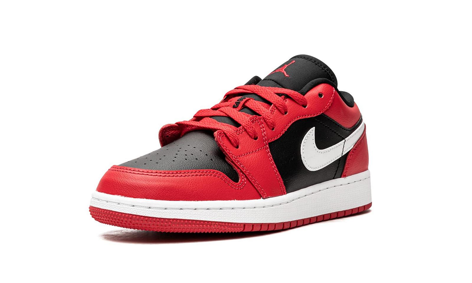 Кроссовки Nike Air Jordan 1 Low, фото №4 Кроссовки Nike Air Jordan 1 Low, фото №4
