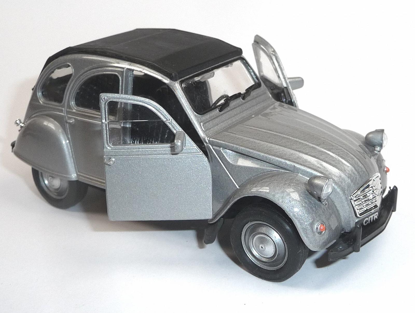 Модельный автомобиль Schnäppchenmarkt 111 Compatible Citroen 2CV Injection Moulded Silver Closed, фото №1