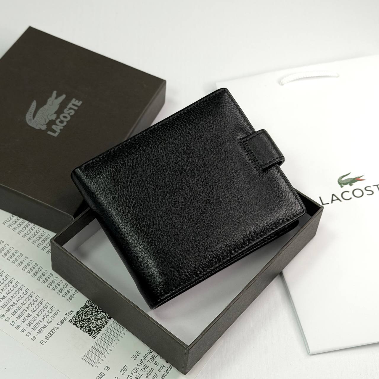 Мужской кошелек-портмоне Lacoste, кожаный, на кнопке, в подарочной упаковке, фото №2 Мужской кошелек-портмоне Lacoste, кожаный, на кнопке, в подарочной упаковке, фото №2