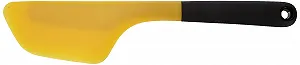 Лопатка OXO Good Grips Flip and Fold для омлета с силиконовой головкой желтая - Фото 1