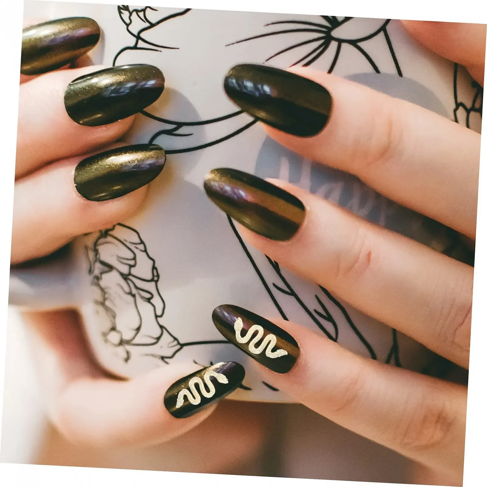 Украшение для ногтей Xiaoxiangfeng, подвеска змея, стразы для маникюра, 3D стразы, набор 90 шт., фото №2 Украшение для ногтей Xiaoxiangfeng, подвеска змея, стразы для маникюра, 3D стразы, набор 90 шт., фото №2