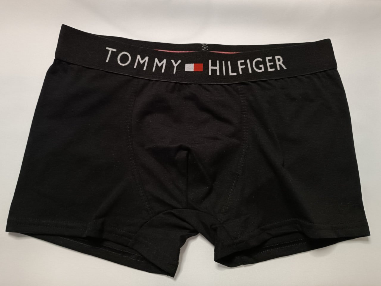 Чоловічі чорні труси боксери Tommy Hilfiger, фото №1 Чоловічі чорні труси боксери Tommy Hilfiger, фото №1