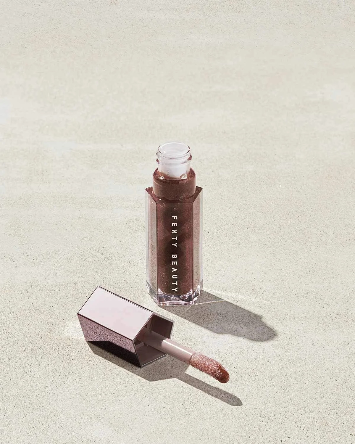Блиск для губ FENTY BEAUTY Gloss Bomb Universal Hot Chocolate, фото №4