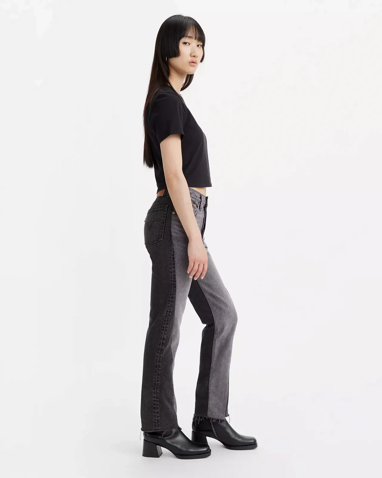 Жіночі джинси Levis - 501 Jeans Spliced Parallel Universe - Womens - 24, фото №2 Жіночі джинси Levis - 501 Jeans Spliced Parallel Universe - Womens - 24, фото №2