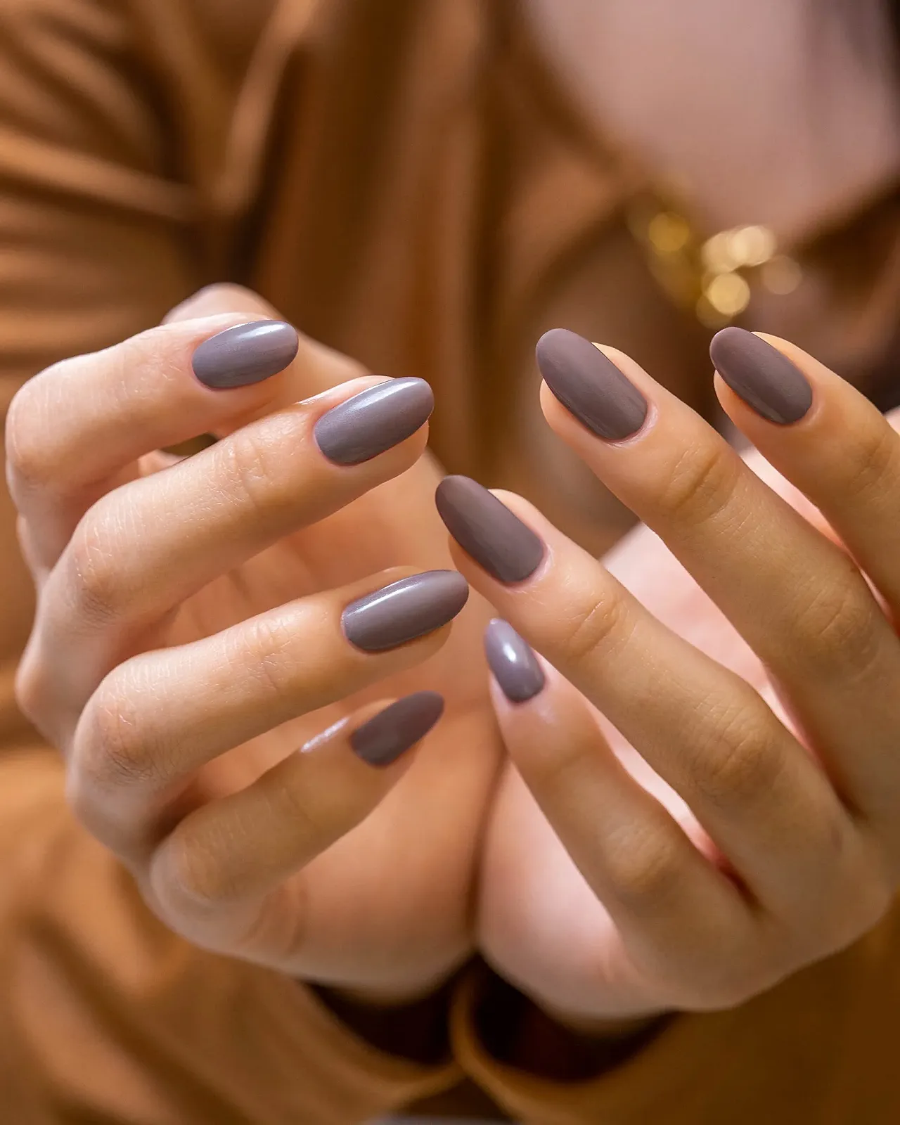 Гель-лак Gelish Mini Rodeo To Rodeo Drive 9 мл, серо-коричневый, фото №7 Гель-лак Gelish Mini Rodeo To Rodeo Drive 9 мл, серо-коричневый, фото №7