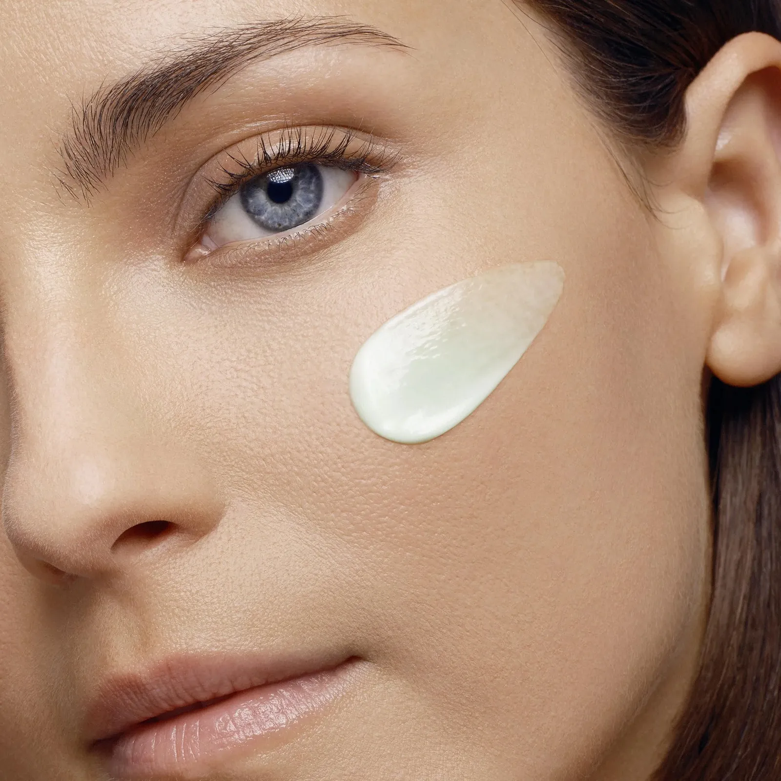 Денний крем Biotherm Aquasource Hyalu Plump SPF 30 зволожувальний 50 мл, фото №5 Денний крем Biotherm Aquasource Hyalu Plump SPF 30 зволожувальний 50 мл, фото №5
