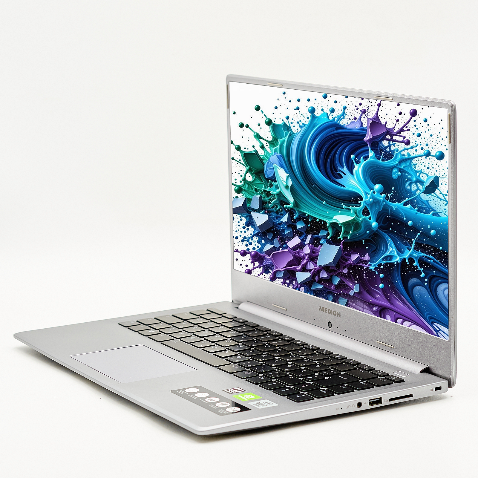 Ноутбук Medion Akoya S15447 Intel Core i7-10510U 32 ГБ ОЗУ 1 ТБ SSD Nvidia GeForce Металлический корпус, фото №4