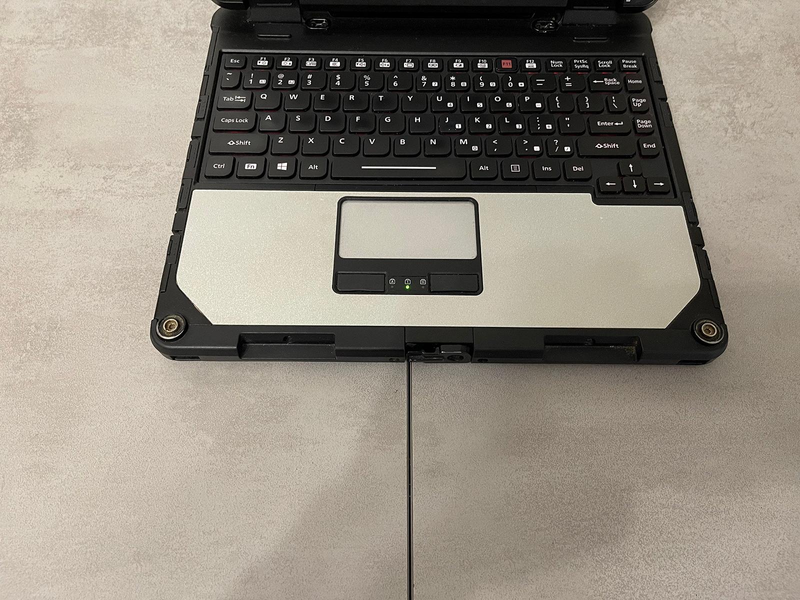 Захищений ноутбук-планшет Panasonic Toughbook CF-33, 12", i7-7600U, 16GB, 256GB, 4G LTE, фото №3 Захищений ноутбук-планшет Panasonic Toughbook CF-33, 12", i7-7600U, 16GB, 256GB, 4G LTE, фото №3