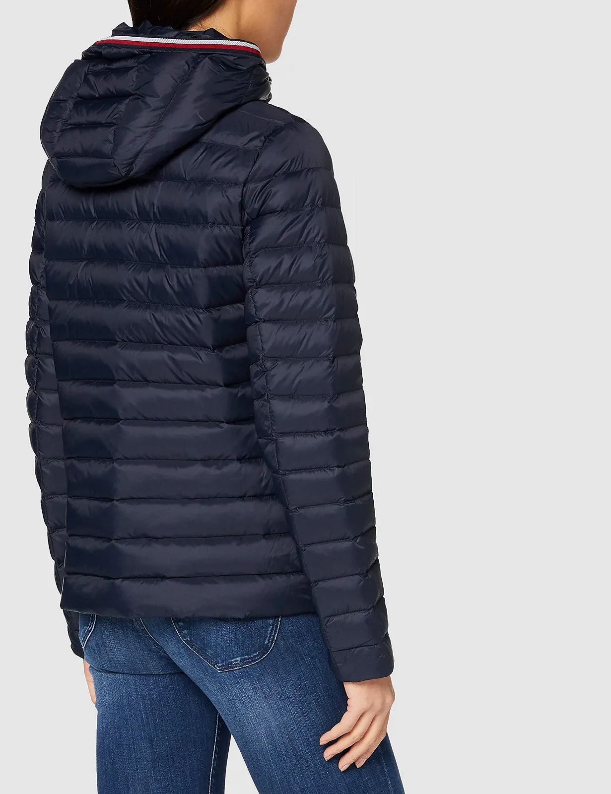 Куртка Tommy Hilfiger Essential Lw Dwn Pack JKT Жіноча, фото №6 Куртка Tommy Hilfiger Essential Lw Dwn Pack JKT Жіноча, фото №6