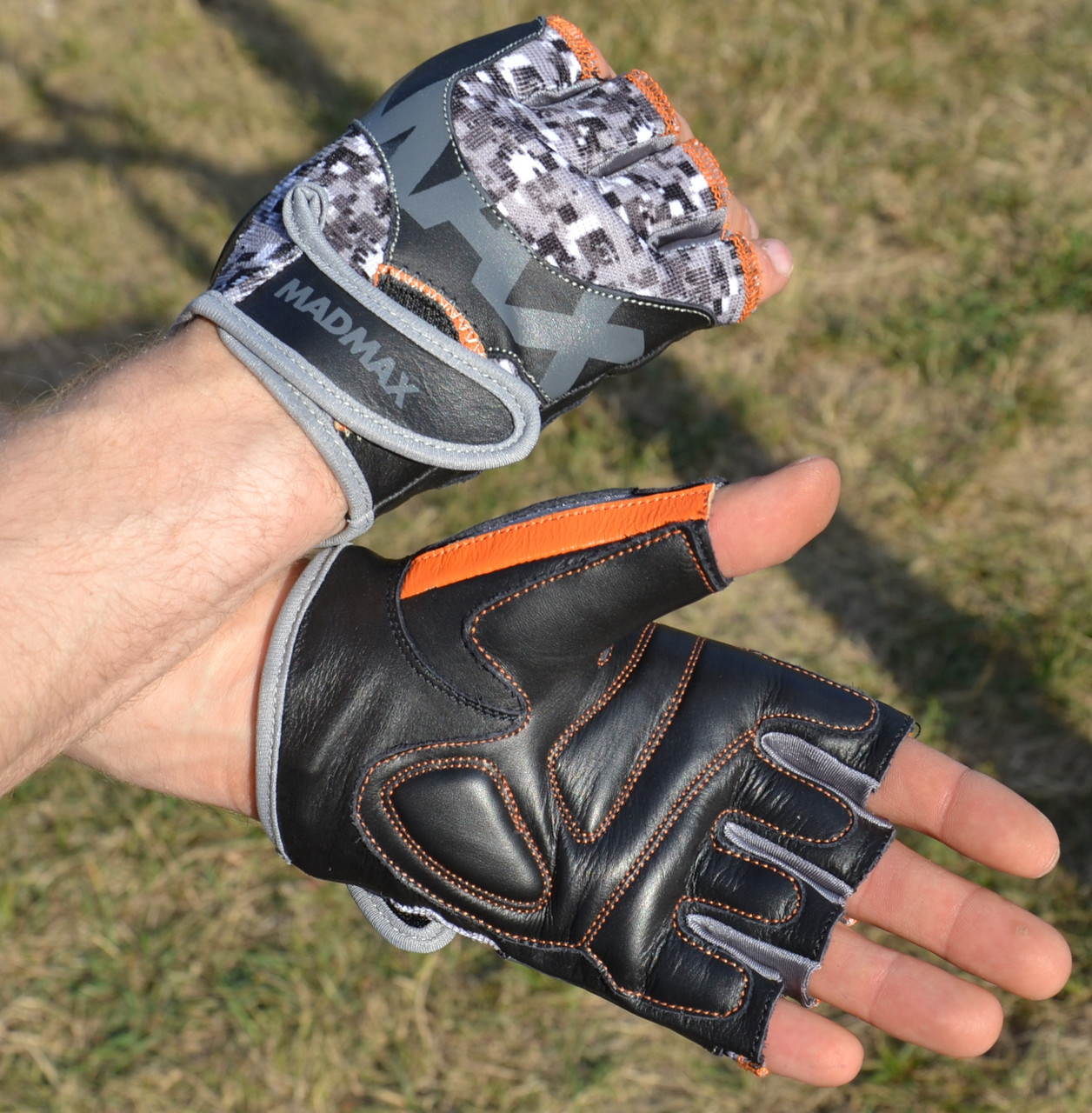 Рукавички для фітнесу MadMax MFG-831 Mti 83.1 Grey/Digital Camo XL, фото №7 Рукавички для фітнесу MadMax MFG-831 Mti 83.1 Grey/Digital Camo XL, фото №7