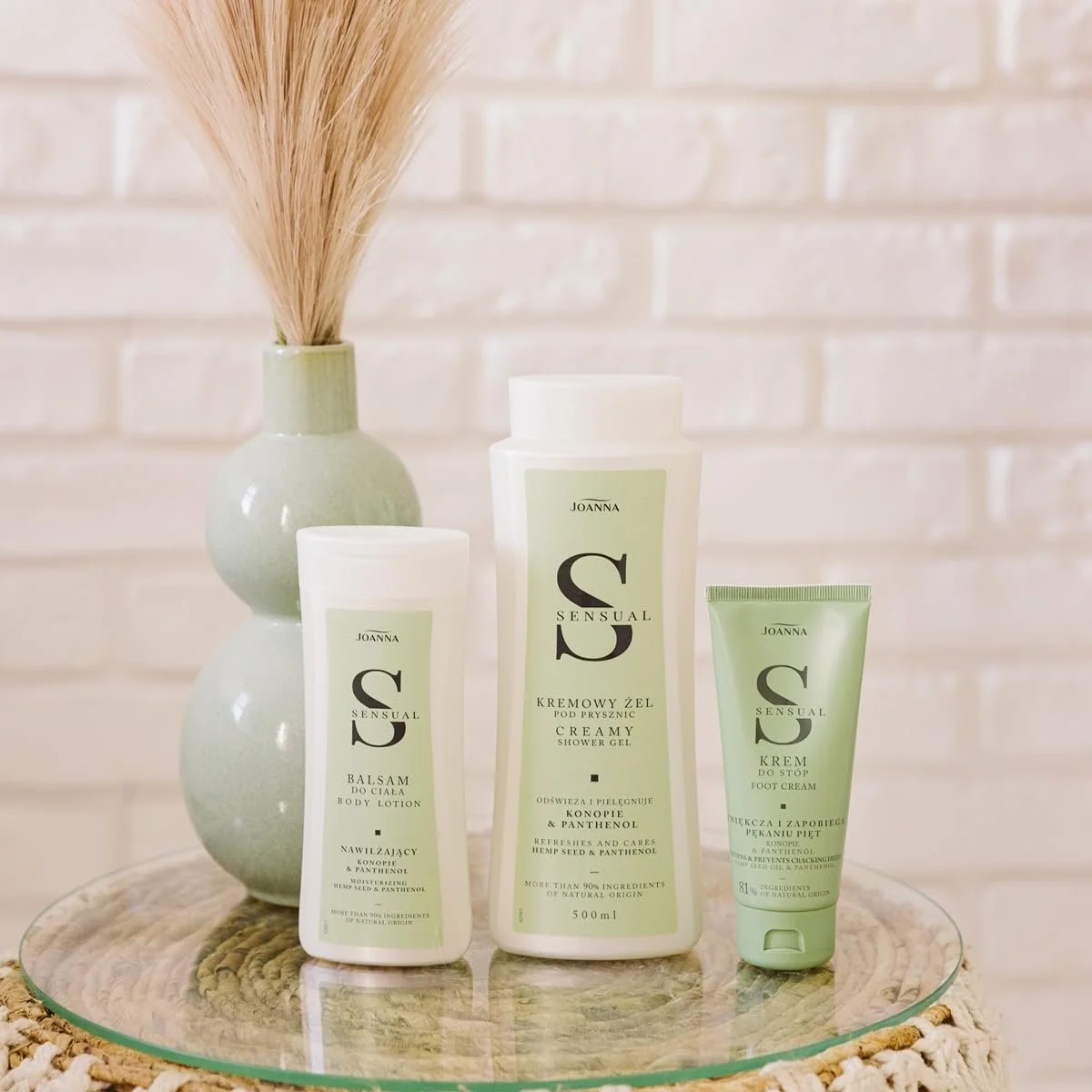 Крем для ног Joanna Sensual для женщин с мочевиной, коноплей и пантенолом 100 г, фото №2