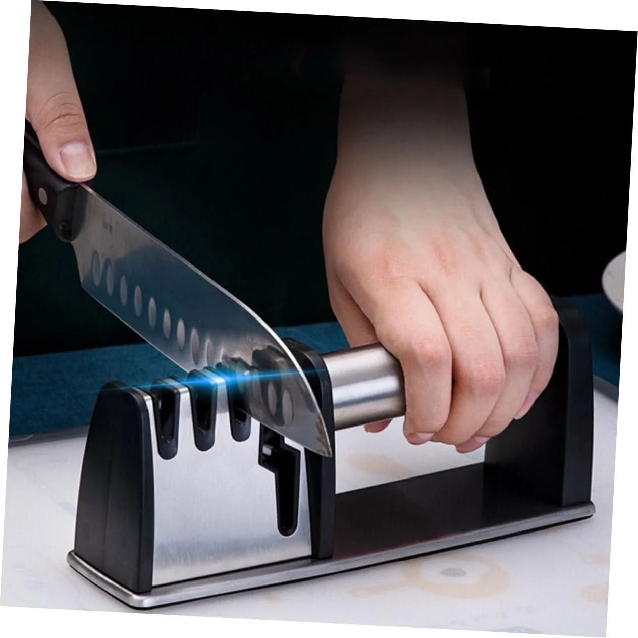 Точилка для ножів ручна з міцного матеріалу з ергономічною ручкою та нековзною основою, фото №6 Точилка для ножів ручна з міцного матеріалу з ергономічною ручкою та нековзною основою, фото №6