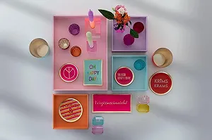 Декоративна тарілка Gift Company Love, скло, серце, кругла, рожева ціна на synthetic.ua - Фото 1 Декоративна тарілка Gift Company Love, скло, серце, кругла, рожева synthetic.ua - Фото 1