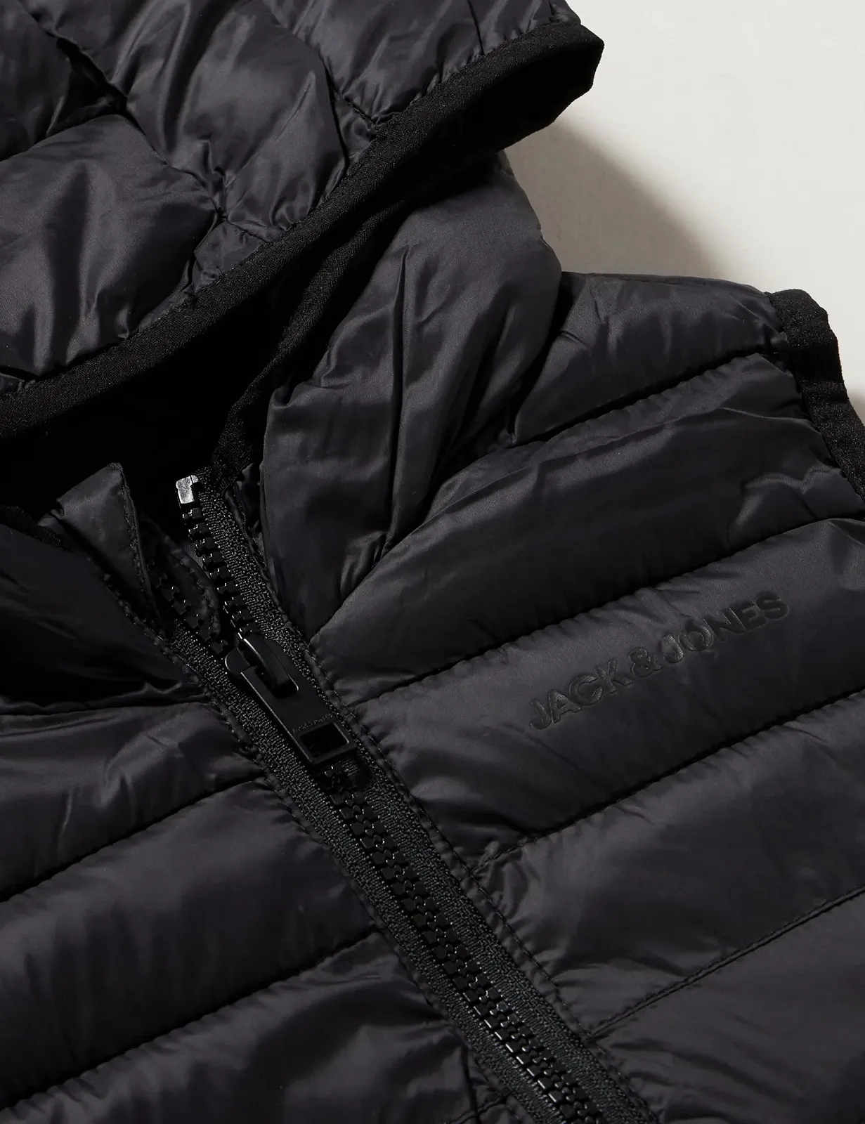 Жилет для хлопчиків стьобаний з капюшоном JACK & JONES Jconew Pocket Hood Bw Jnr, фото №2