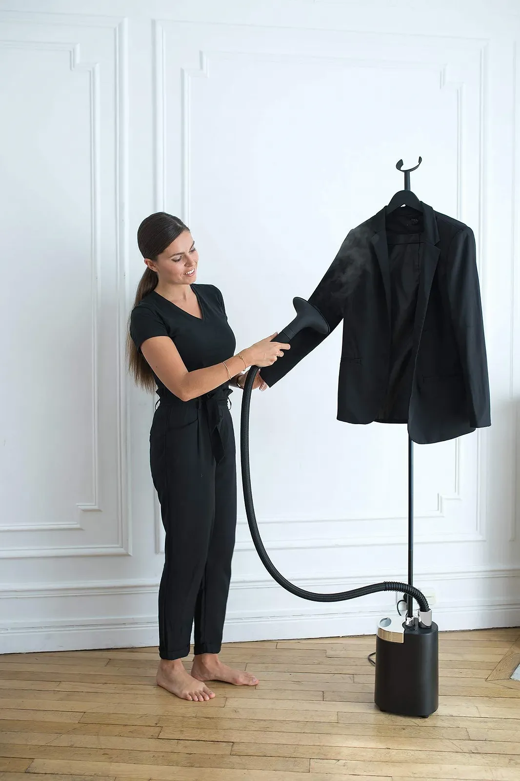 Вертикальный отпариватель SteamOne MINILYS PLUS Plastic Black, фото №4 Вертикальный отпариватель SteamOne MINILYS PLUS Plastic Black, фото №4