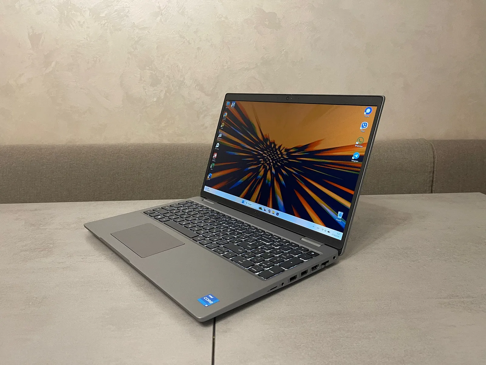 Ноутбук Dell Latitude 5530, 15,6" FHD IPS, i5-1235U, 16GB, 256GB, фото №3 Ноутбук Dell Latitude 5530, 15,6" FHD IPS, i5-1235U, 16GB, 256GB, фото №3