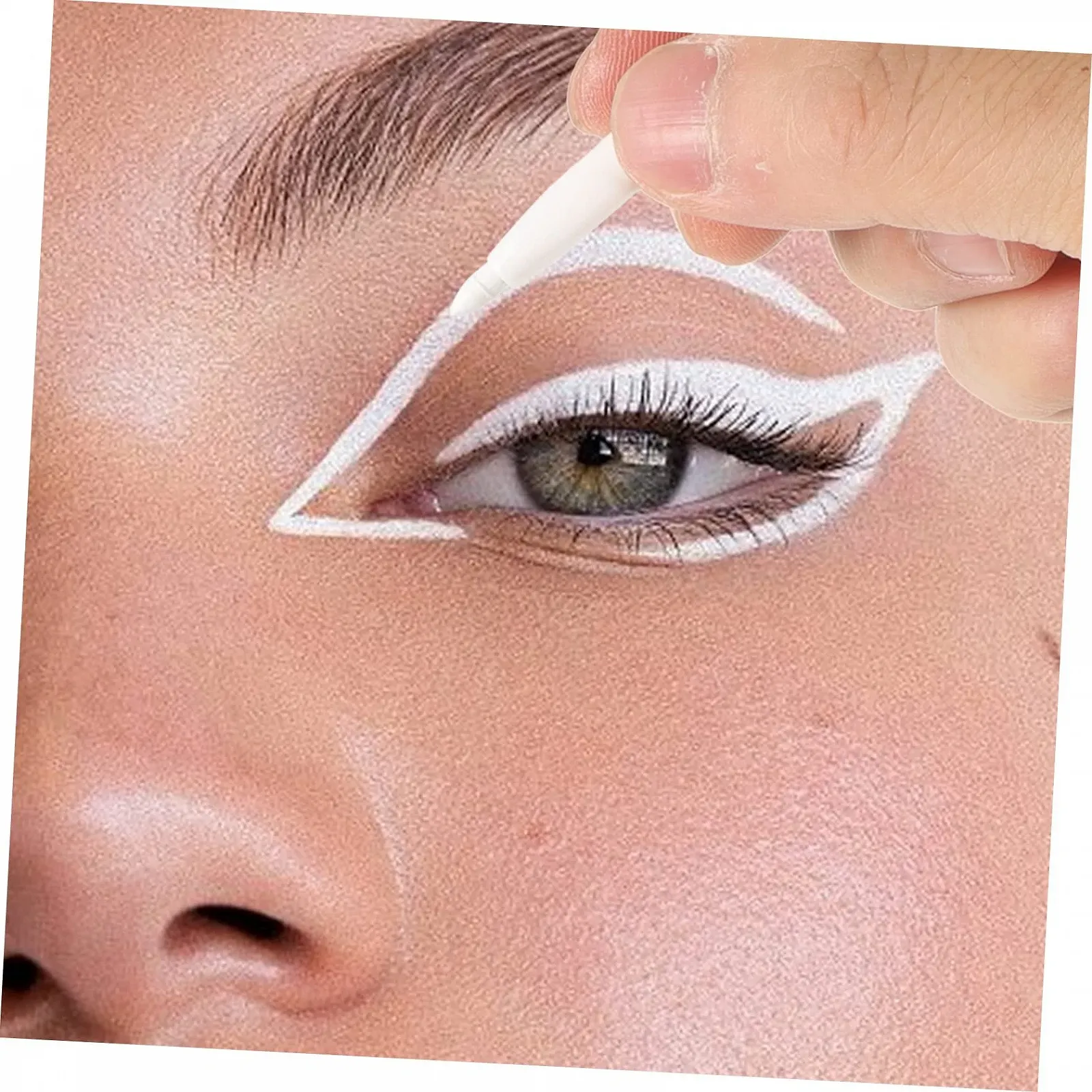 Карандаш для глаз Beaupretty белый, фото №5 Карандаш для глаз Beaupretty белый, фото №5