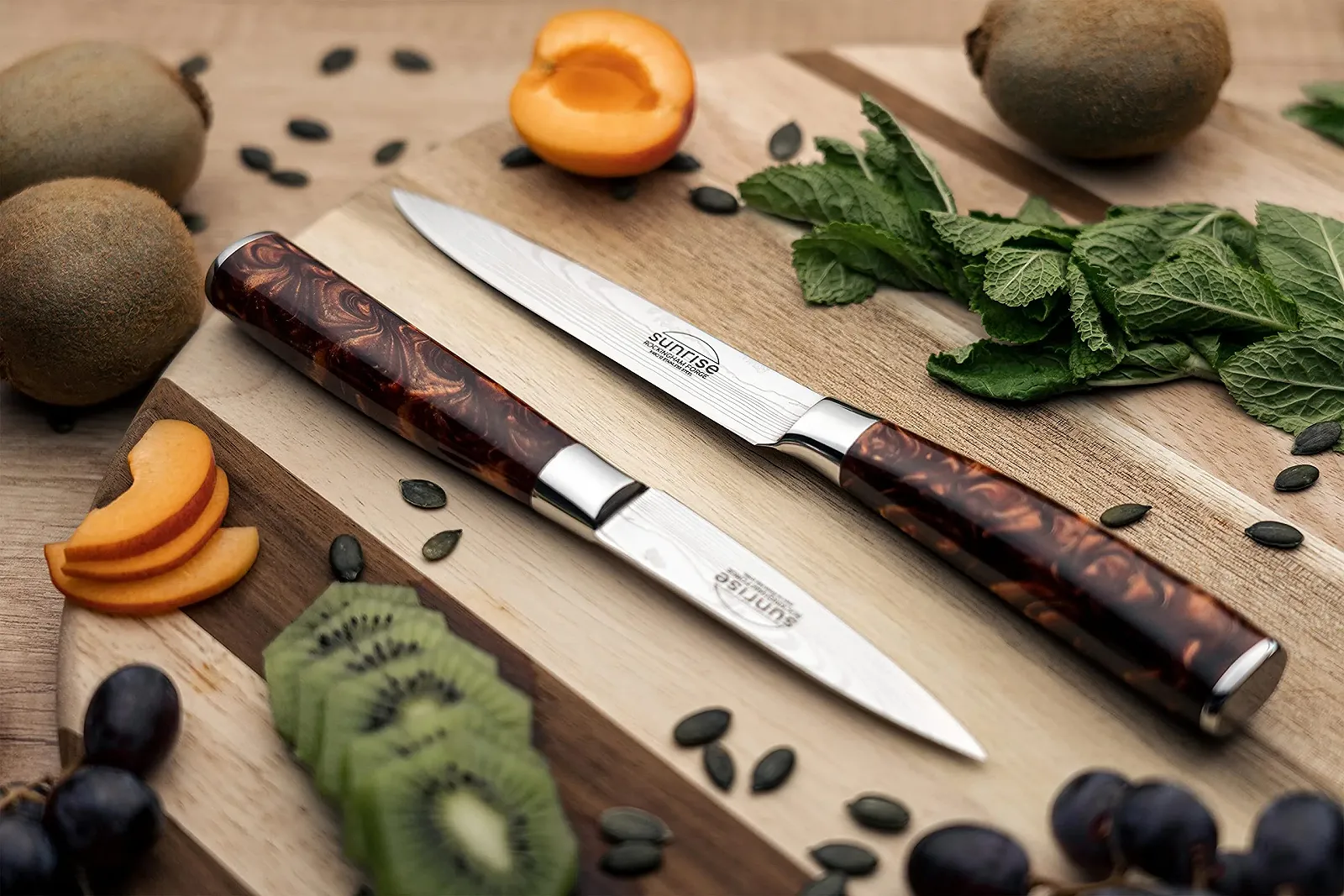 Ніж універсальний Rockingham Forge Sunrise Collection RF-2102BR 12 см, коричнева ручка з полімерної смоли, лезо з нержавіючої сталі, фото №4 Ніж універсальний Rockingham Forge Sunrise Collection RF-2102BR 12 см, коричнева ручка з полімерної смоли, лезо з нержавіючої сталі, фото №4