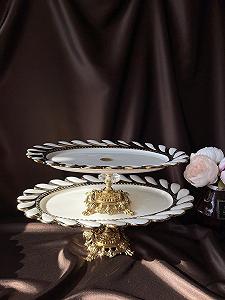 Блюдо овал з золотим декором на золотій ніжці Розкіш 42х28 см - Фото 1