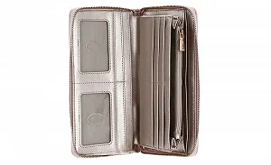 Органайзер для чеків GUESS Marieke Світло-бежевий з логотипом ціна на synthetic.ua - Фото 1 Органайзер для чеків GUESS Marieke Світло-бежевий з логотипом synthetic.ua - Фото 1