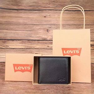 Чоловіче брендовий гаманець із натуральної шкіри Levis чорний в подарунковій коробці synthetic.ua - Фото 1