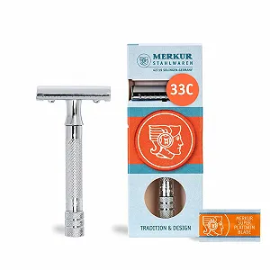 Т-образная безопасная бритва MERKUR 33C Classic Gloss Chrome трехсоставная с прямым срезом и закрытым гребнем, цинковый сплав, латунная ручка - Фото 1
