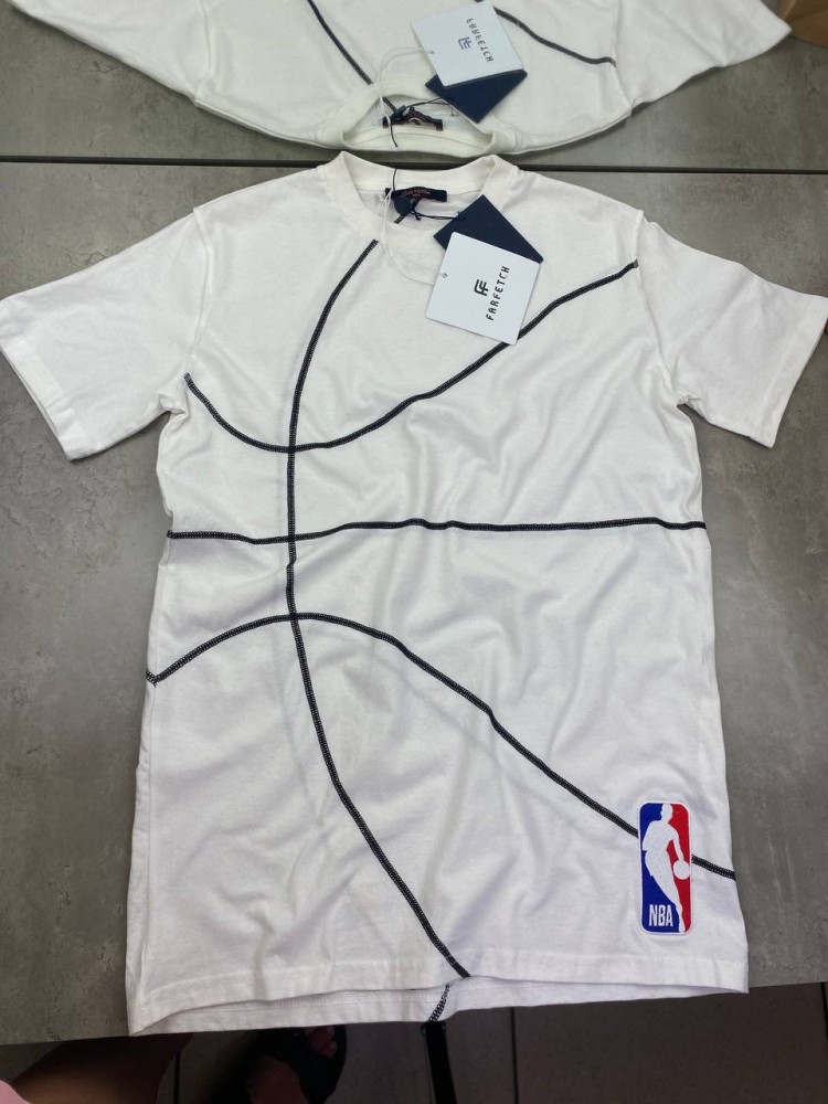Белая футболка Louis Vuitton NBA f502, фото №4 Белая футболка Louis Vuitton NBA f502, фото №4