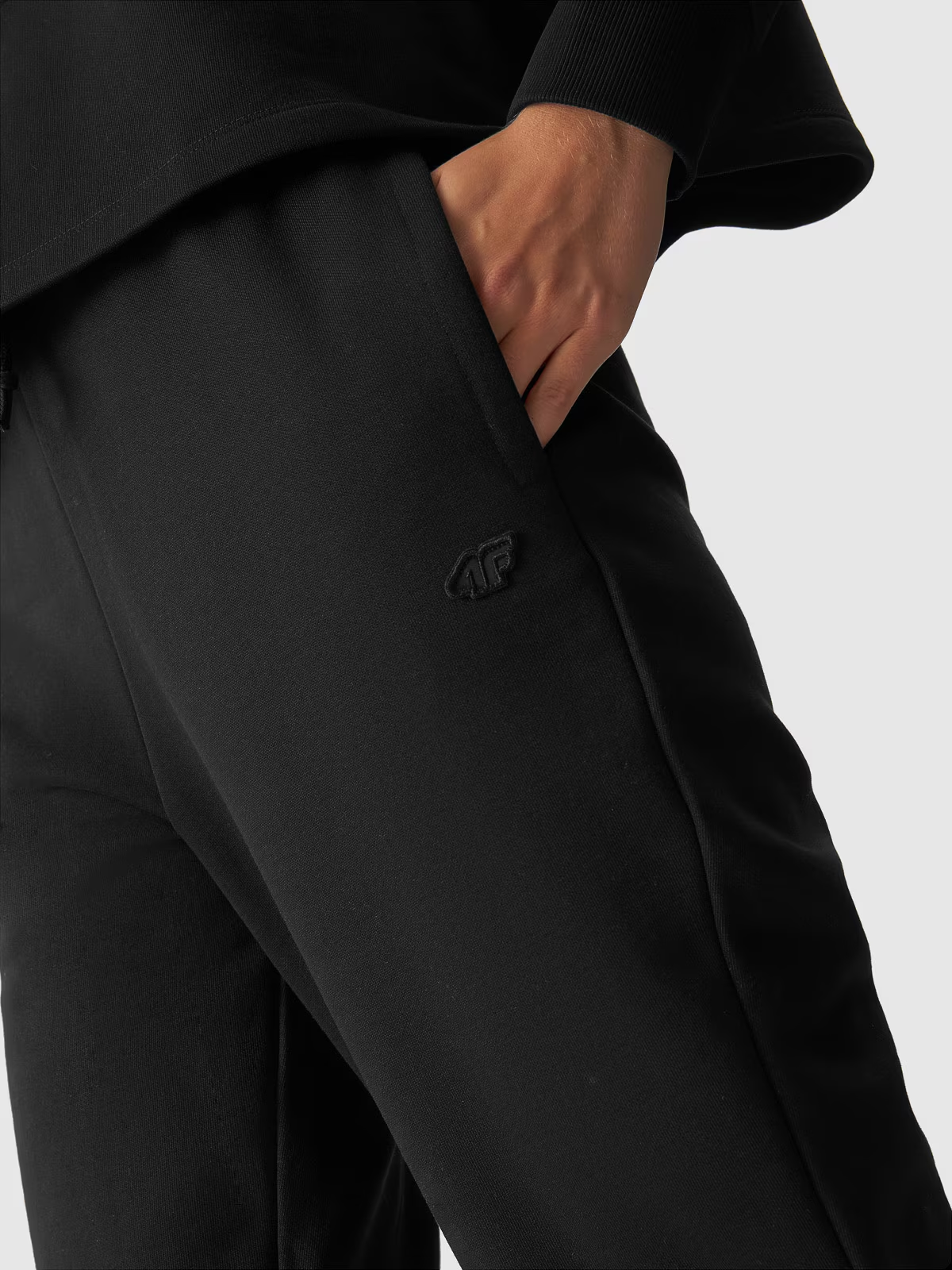 Штани Trousers Cas F0819 4FWAW24TTROF0819-20S 4F Чорний XS, фото №3