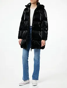 Пальто Tommy Hilfiger Жіноче synthetic.ua - Фото 1