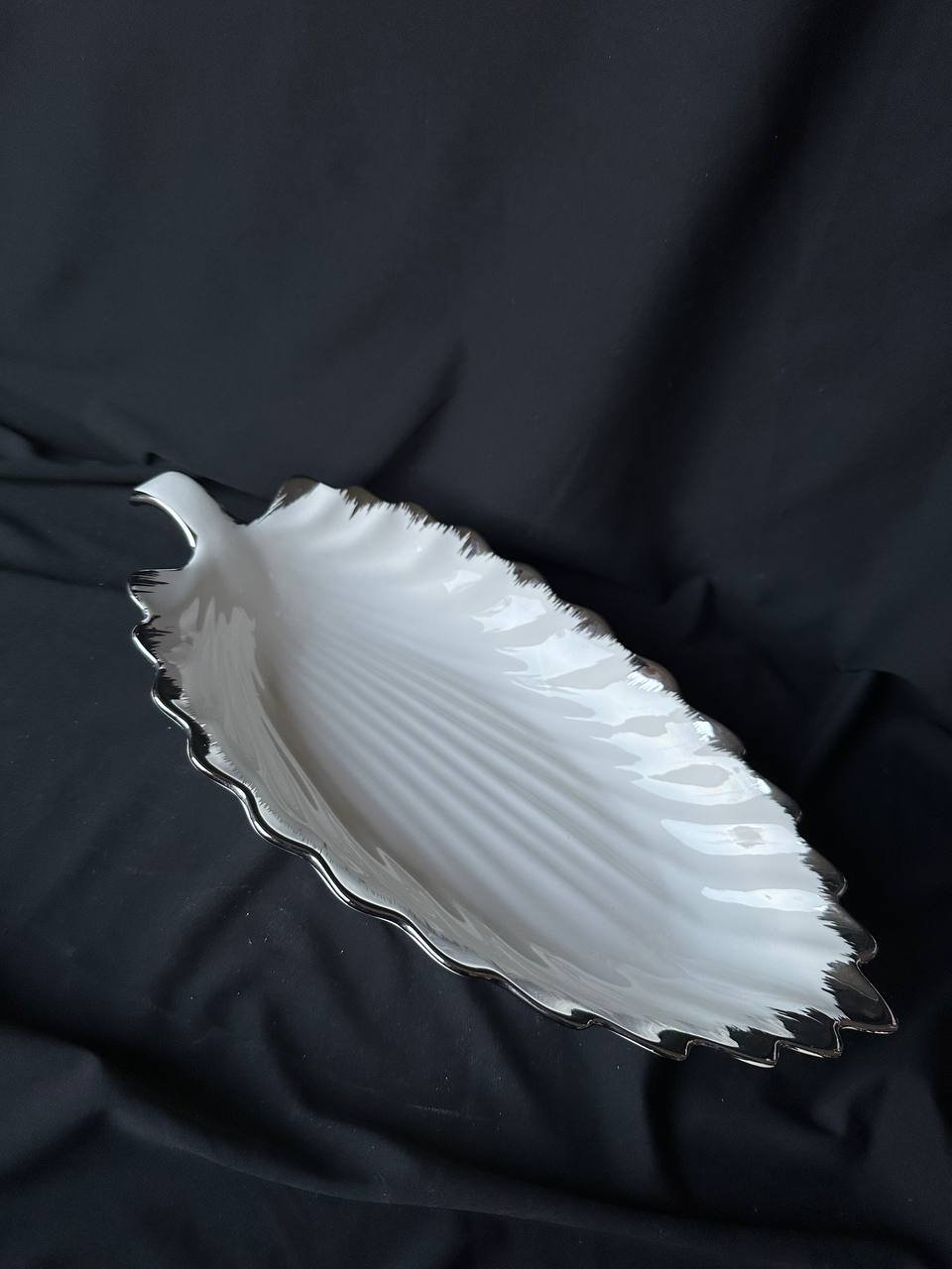 Сервіровочна тарілочка Листочок 1 шт, фото №1 Сервіровочна тарілочка Листочок 1 шт, фото №1