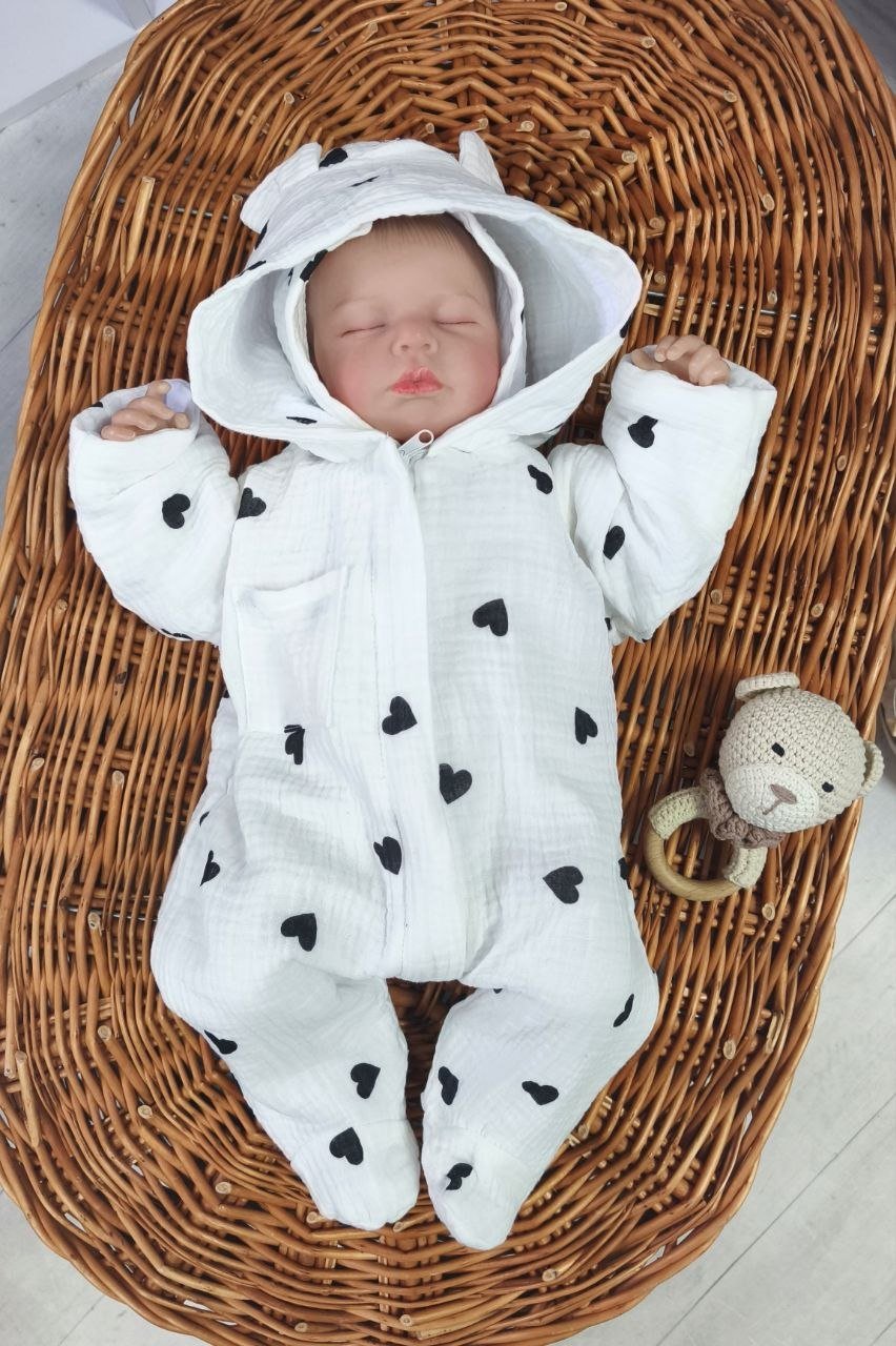 Муслиновый человечек и шапочка для новорожденного, слеп Сердечки, фото №1