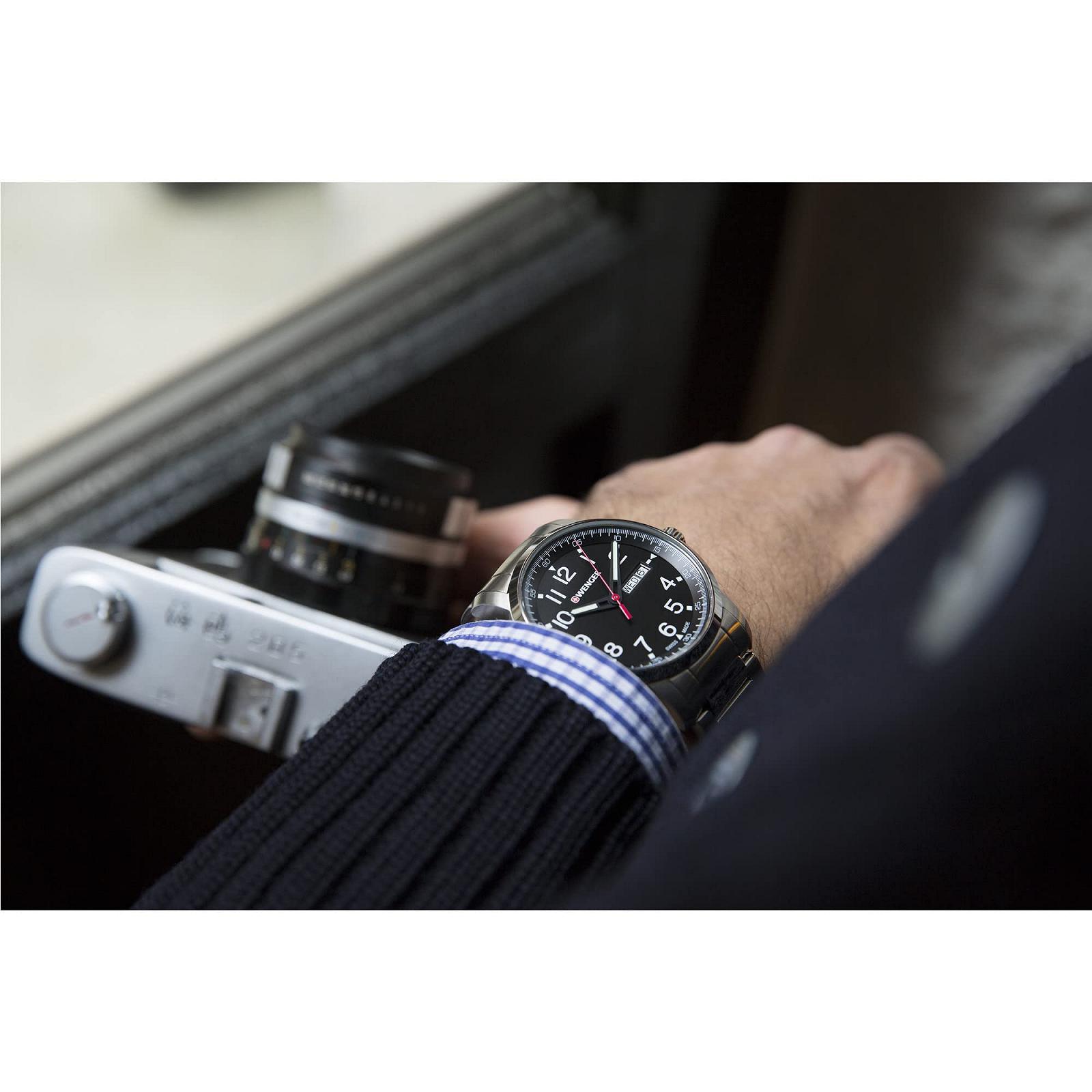 Часы WENGER Attitude Heritage Мужские Нейлоновый Ремешок Диаметр 42 мм Swiss Made Аналоговые Кварцевые Водонепроницаемые до 100 м, фото №3