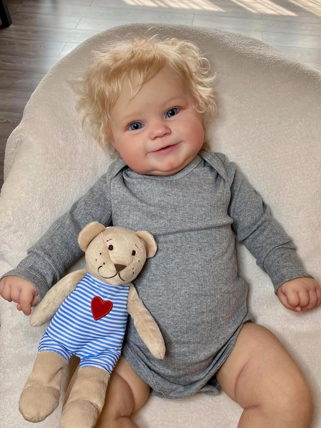 Лялька MineeQu Lifelike Reborn Baby Dolls Collectible Doll 24-дюймова Рожеве волосся Біляве волосся, фото №1