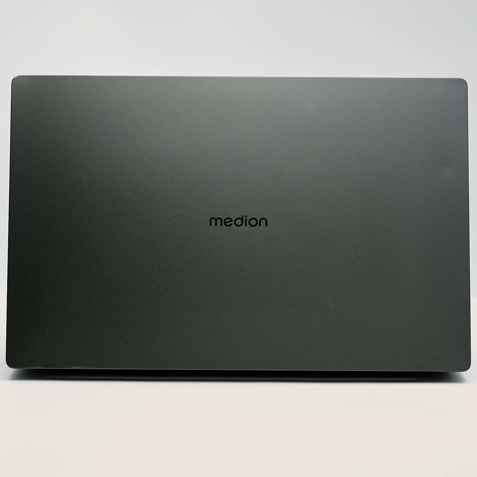 Ноутбук 15.6" Medion (Lenovo Group) Akoya E15223 | Intel Alder Lake N100 | IPS (1920x1080) FullHD | RAM LPDDR5 4 ГБ | SSD 128 ГБ | Intel UHD Graphics | Металевий корпус | Wi-Fi 5 | Win11 (4952), фото №7 Ноутбук 15.6" Medion (Lenovo Group) Akoya E15223 | Intel Alder Lake N100 | IPS (1920x1080) FullHD | RAM LPDDR5 4 ГБ | SSD 128 ГБ | Intel UHD Graphics | Металевий корпус | Wi-Fi 5 | Win11 (4952), фото №7