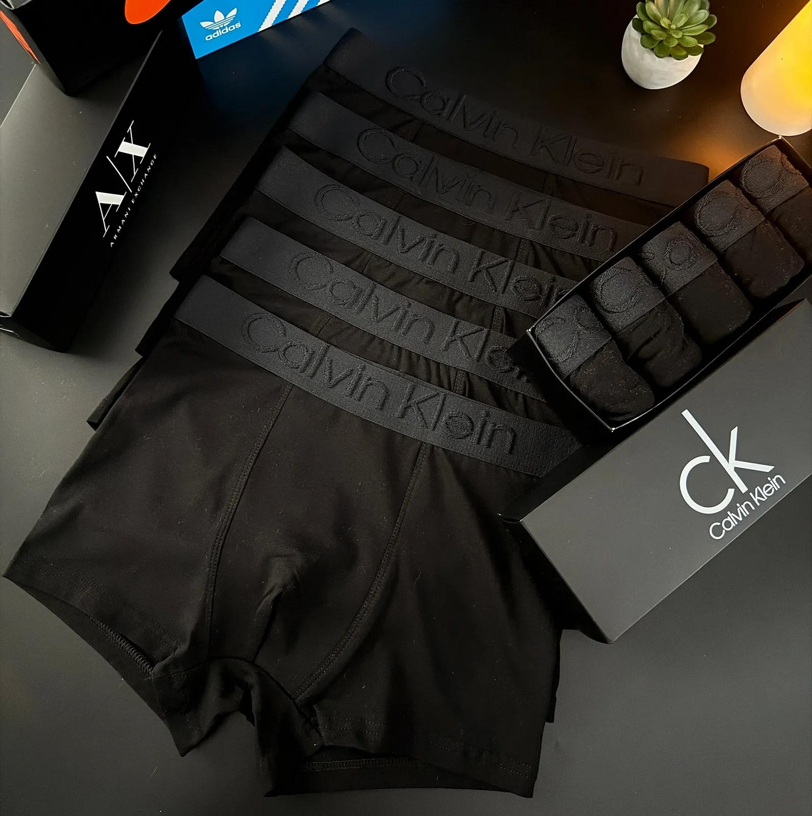 Мужские трусы Calvin Klein черные, фото №1 Мужские трусы Calvin Klein черные, фото №1