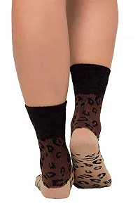 Тенісні шкарпетки Ulla Popken з леопардовим принтом synthetic.ua - Фото 1