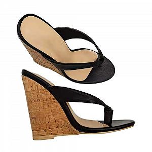 Шлепанцы на каблуке Женские летние на танкетке с круглым носком Черный цена на synthetic.ua - Фото 1 Шлепанцы на каблуке Женские летние на танкетке с круглым носком Черный synthetic.ua - Фото 1