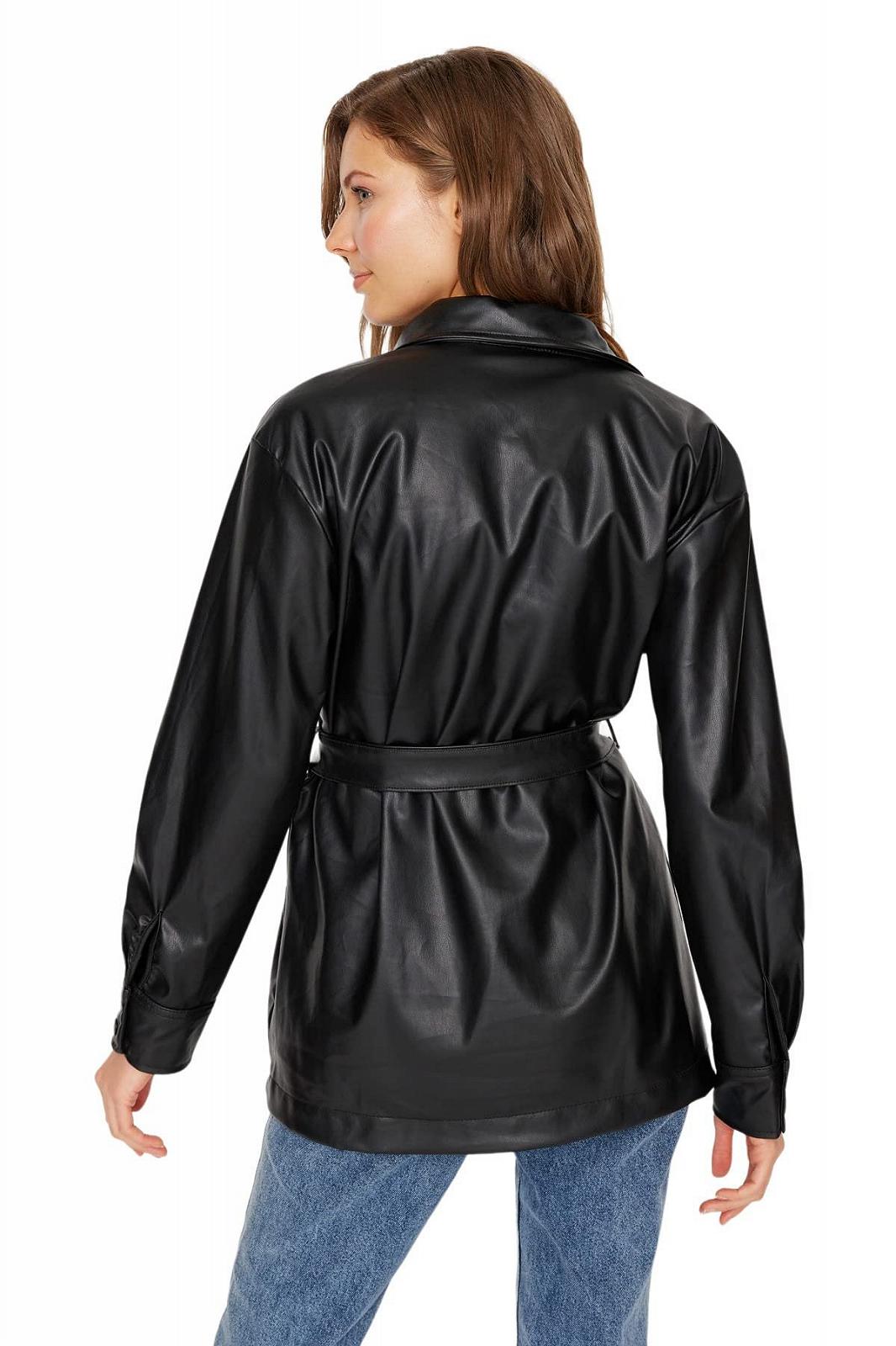 Пальто TRENDYOL Женское Черное Из искусственной кожи С металлической пряжкой, фото №5 Пальто TRENDYOL Женское Черное Из искусственной кожи С металлической пряжкой, фото №5