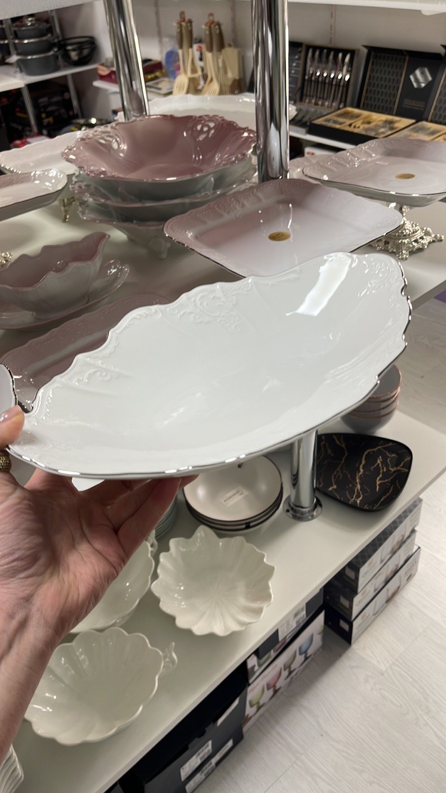 Цукерниця, фруктовниця, блюдо на срібній ніжці 34х23 см Пелюстка Bernadotte, фото №2