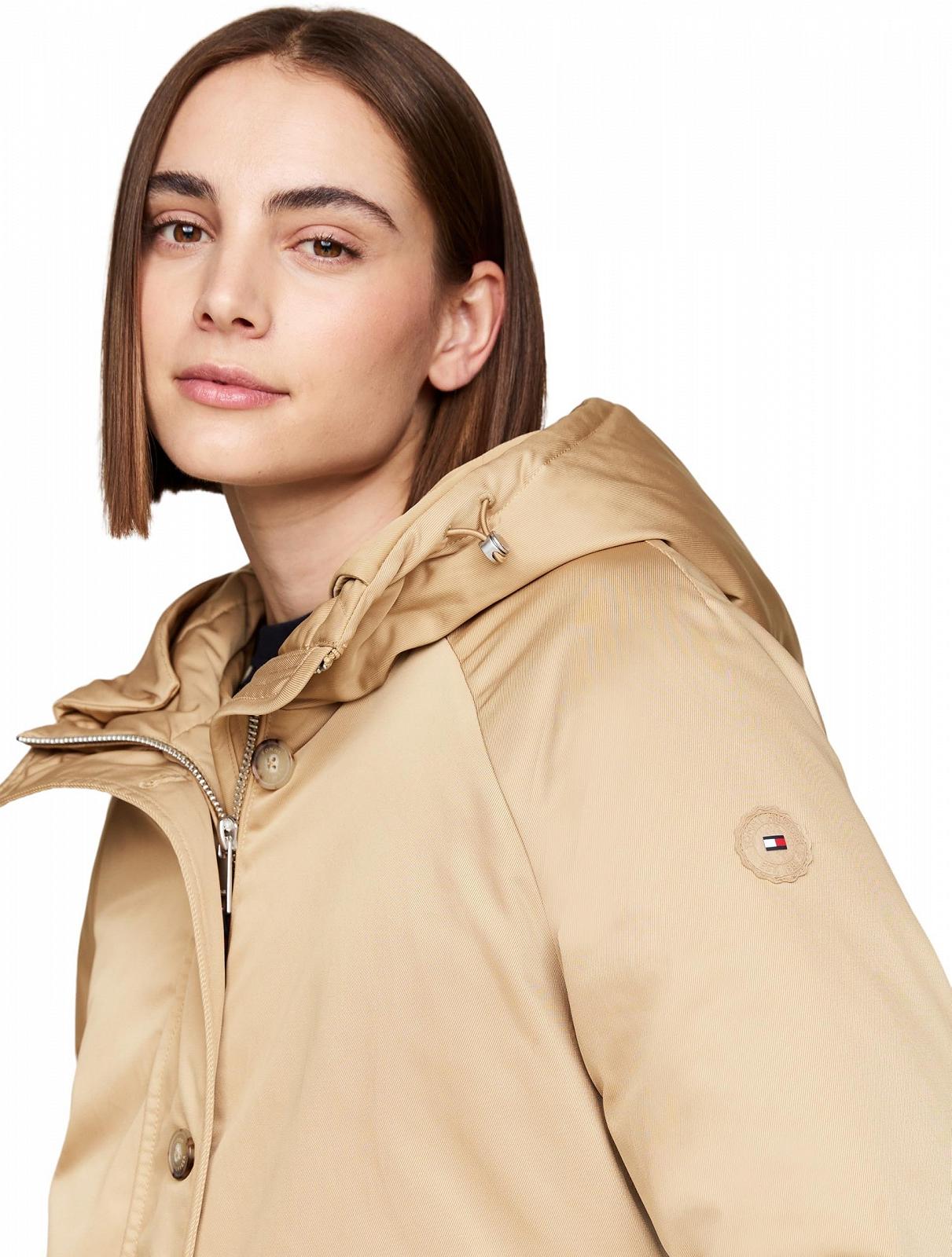 Парка Tommy Hilfiger Утеплена парка з хутром із застібкою на кнопках Жіноча, фото №3 Парка Tommy Hilfiger Утеплена парка з хутром із застібкою на кнопках Жіноча, фото №3