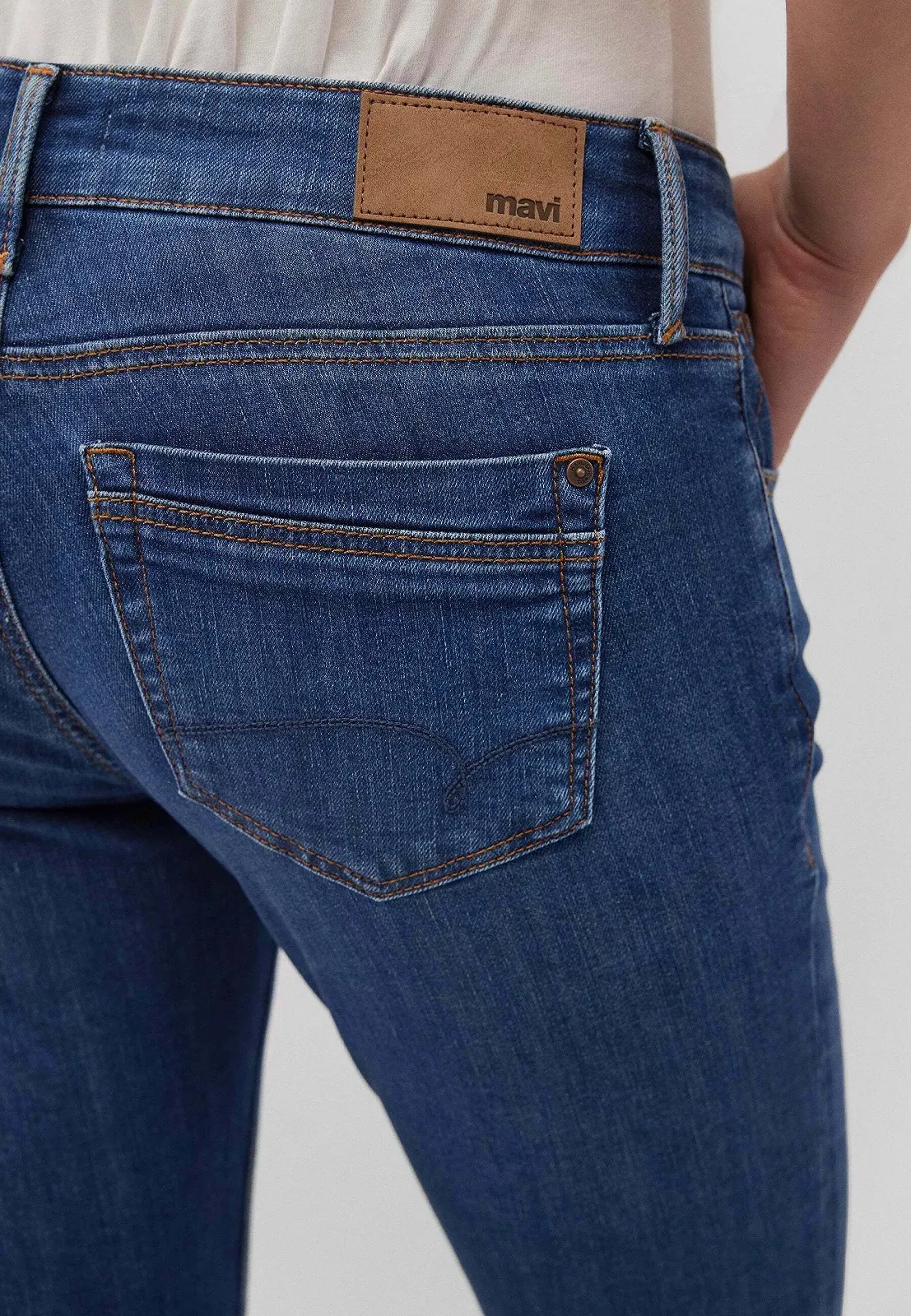 Женские джинсовиые штаны MAVI LINDY Blue Denim - 31, фото №4 Женские джинсовиые штаны MAVI LINDY Blue Denim - 31, фото №4