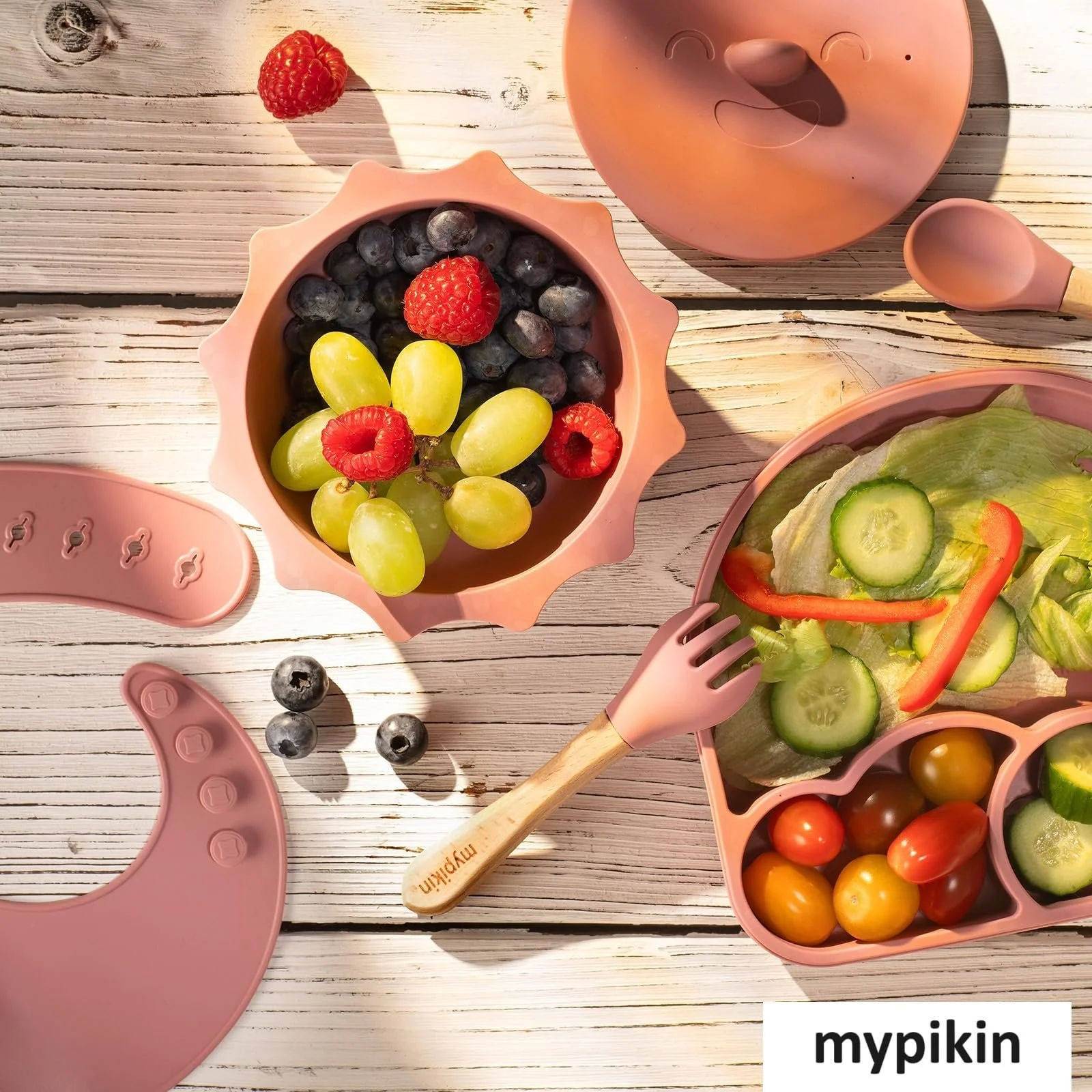 Набір дитячого посуду mypikin Рожевий, 5 предметів: тарілка, миска, слинявчик, виделка, ложка, кришки, фото №8