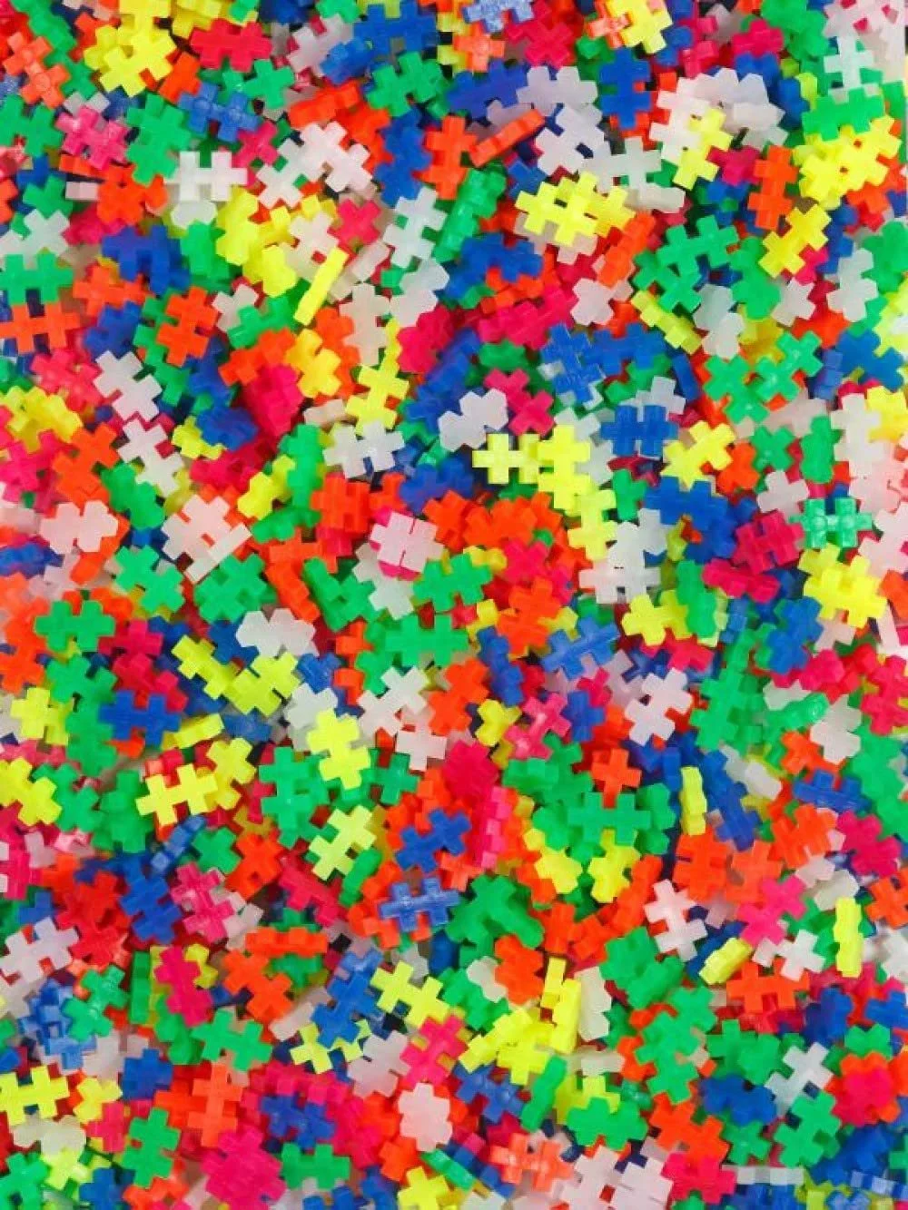 Конструктор Plus-Plus Tube Neon Mix, 240 деталей, фото №4 Конструктор Plus-Plus Tube Neon Mix, 240 деталей, фото №4