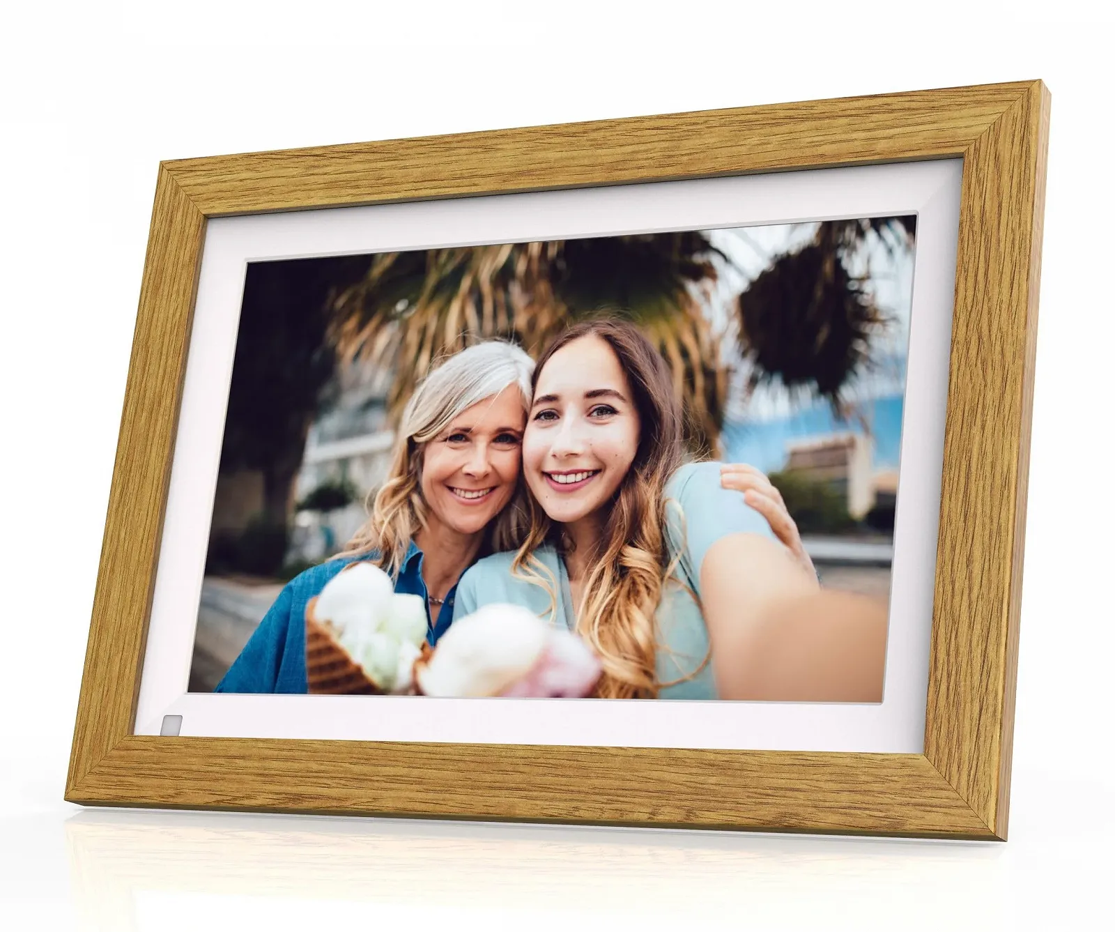 Цифровая фоторамка Cytem Frameo 10.1 дюйма WiFi 32 ГБ IPS 1280 x 800 Wood Look, фото №3 Цифровая фоторамка Cytem Frameo 10.1 дюйма WiFi 32 ГБ IPS 1280 x 800 Wood Look, фото №3