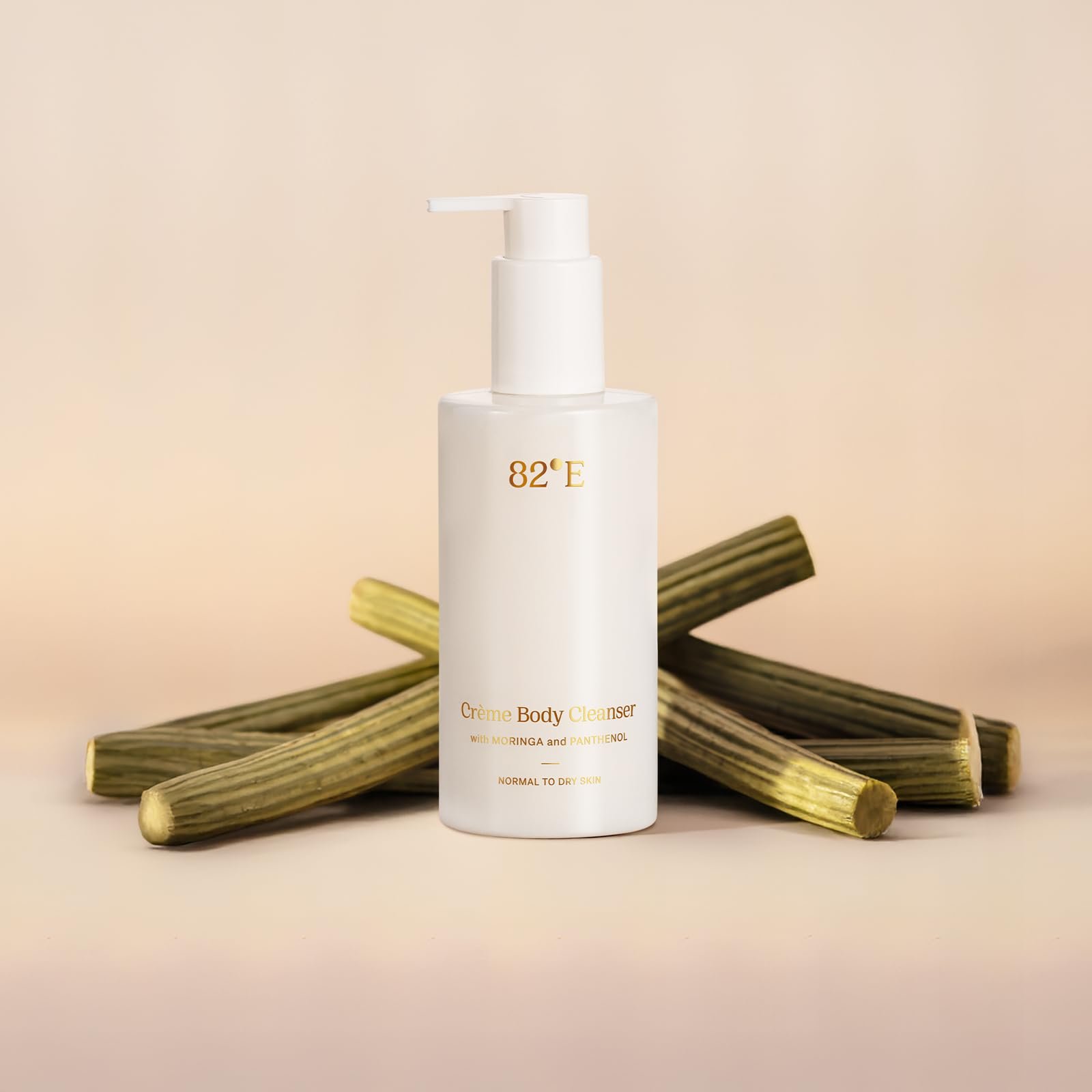 Крем-гель для душу 82E Cream Body Cleanser для жінок 240 мл, фото №2 Крем-гель для душу 82E Cream Body Cleanser для жінок 240 мл, фото №2