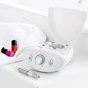 Електричний набір для манікюру/педикюру Beurer MP 100 Professional, 10 сапфірових та повстяних насадок, захисний ковпачок від пилу, 20 000 об/хв ціна на synthetic.ua - Фото 1 Електричний набір для манікюру/педикюру Beurer MP 100 Professional, 10 сапфірових та повстяних насадок, захисний ковпачок від пилу, 20 000 об/хв synthetic.ua - Фото 1