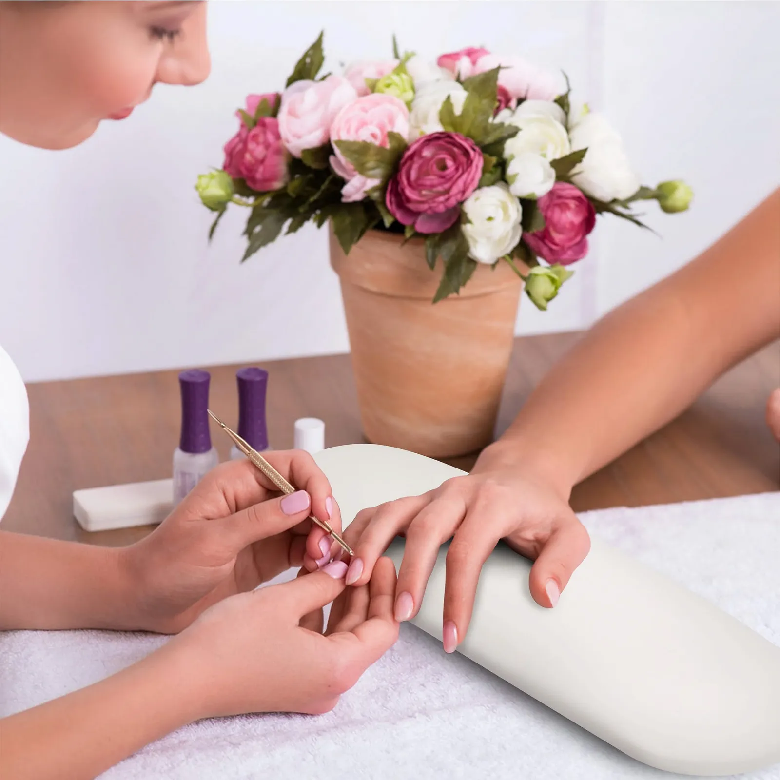 Підставка під руку для манікюру Біла, фото №6 Підставка під руку для манікюру Біла, фото №6